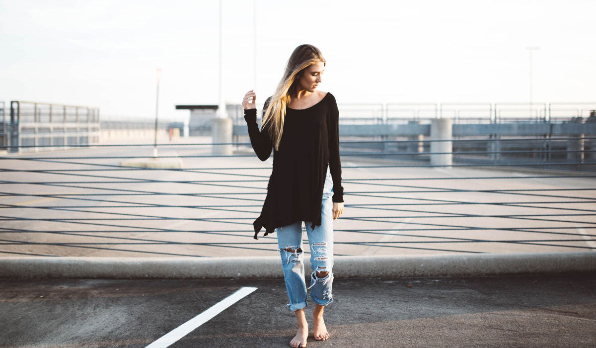 <b>Feel the Earth</b> with barefoot!